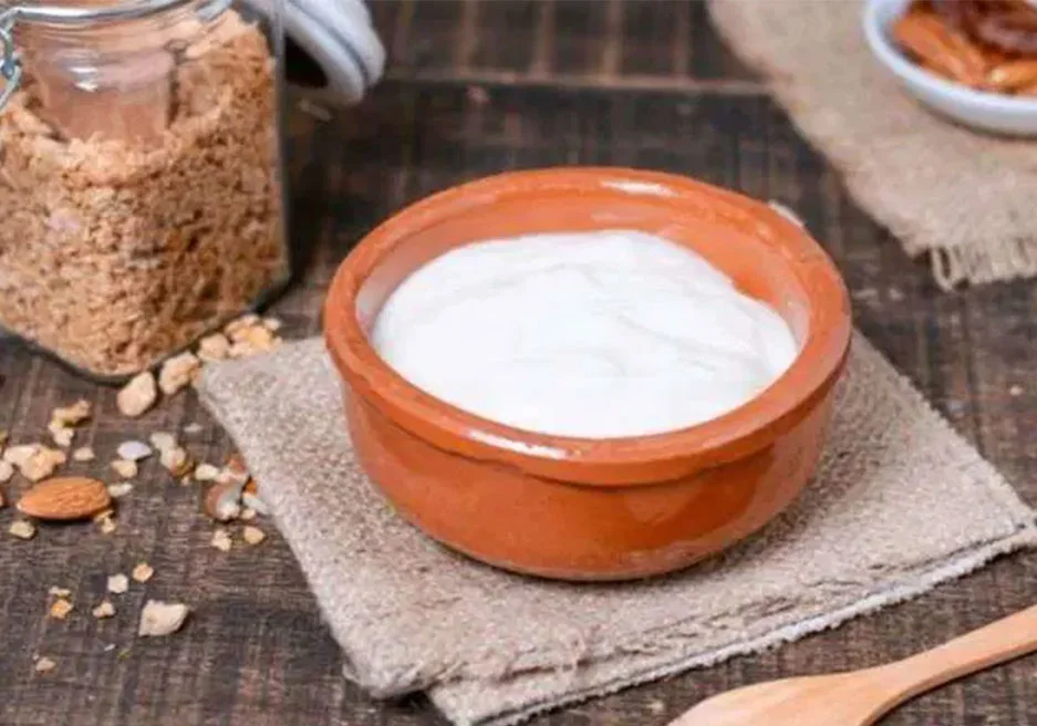 چگونه ماست چکیده درست کنیم؟