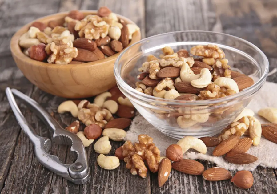 benefits-of-eating-nuts-for-breakfast