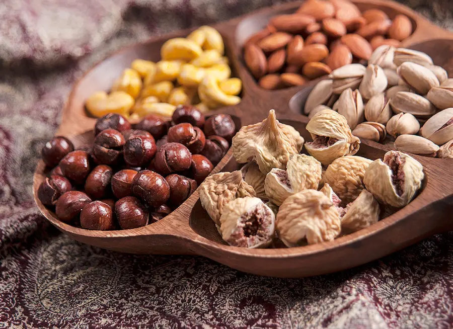 آجیل ایرانی یا خارجی