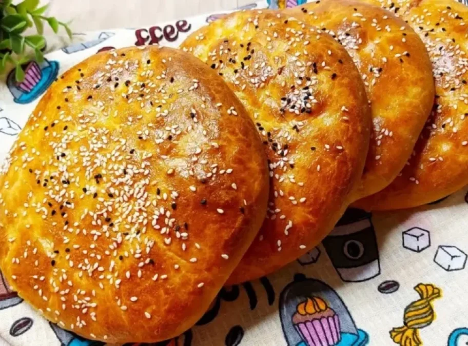 طرز تهیه نان شیرمال خانگی