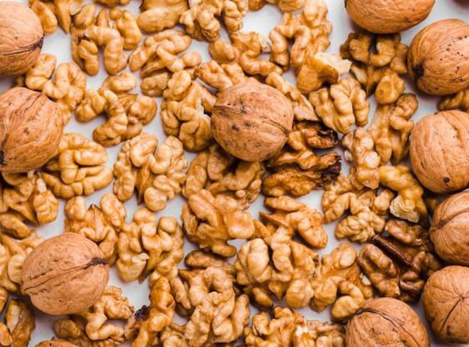 گردو، خوراکی مغذی برای مغز، برترین خواص گردو