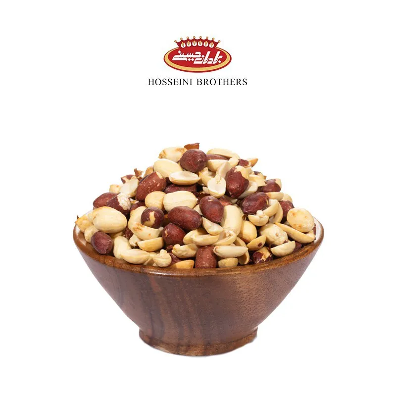 مغز بادام زمینی ریز تفت داده بی نمک